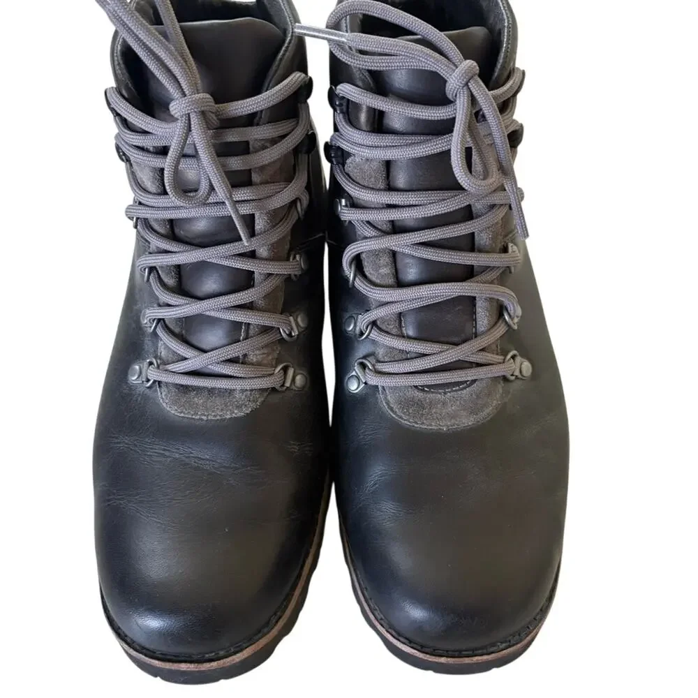 UGG Hafstein Men's boots size 10